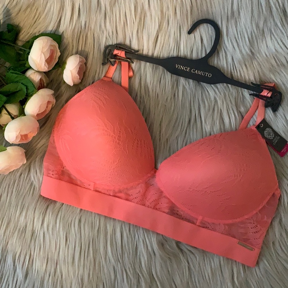🔴🔴SOLD🔴🔴VINCE CAMUTO BRA 36C